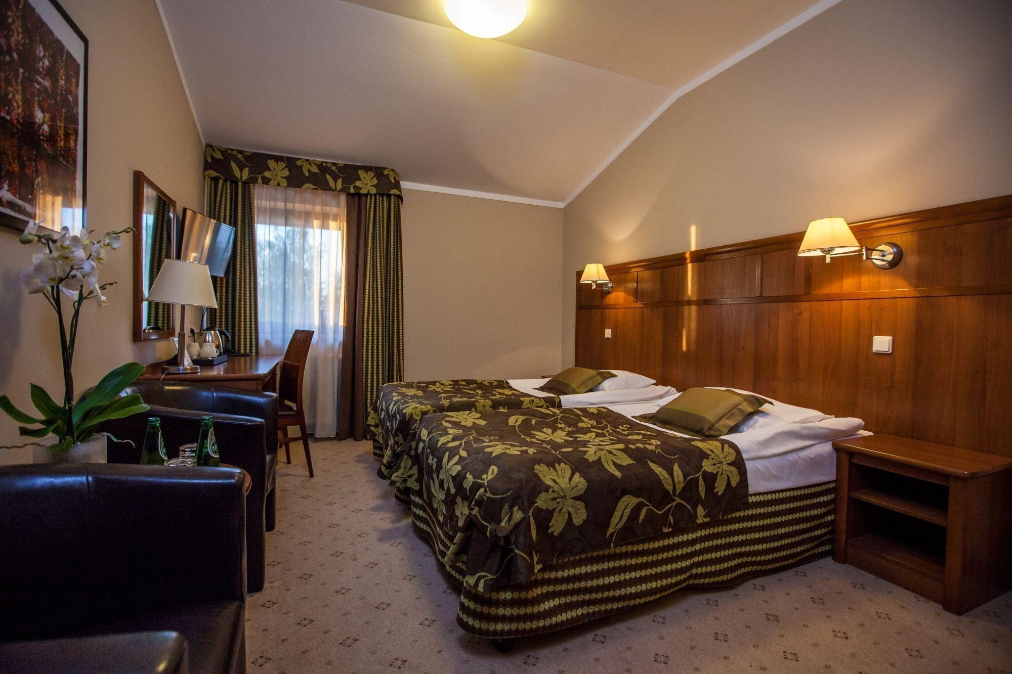 Farmona Hotel Business & Spa Krakow Bagian luar foto